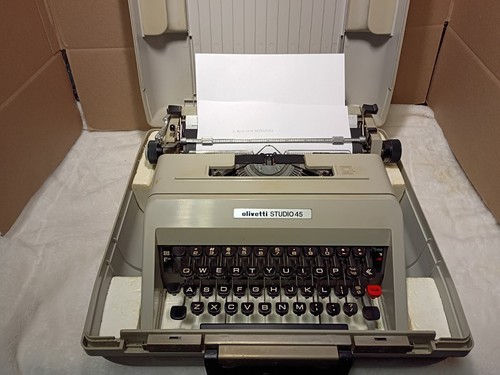 Vintage olivetti studio - olivetti,