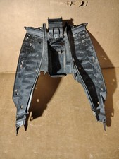 PEDANA PIANALE CENTRALE APRILIA SR 50 R FACTORY 2007 - 2012