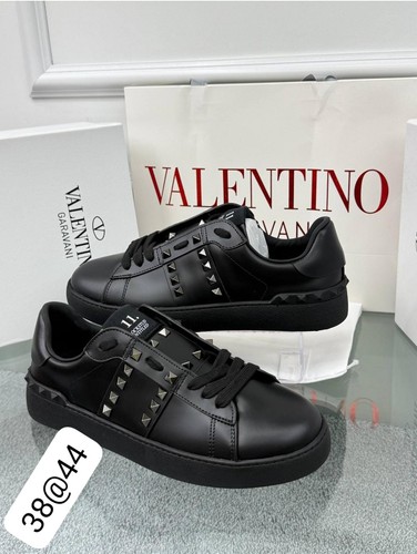 Valentino garavani sneakers - valentino,