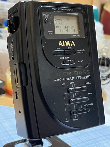 Aiwa portable radio cassette - aiwa,
