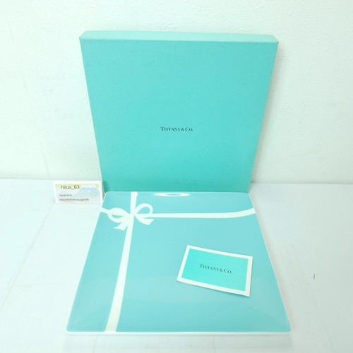 Tiffany blue box - box, bone