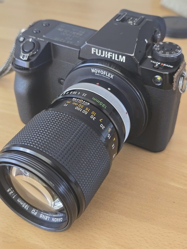 Canon 135mm 5 s - 135mm, f/2.5