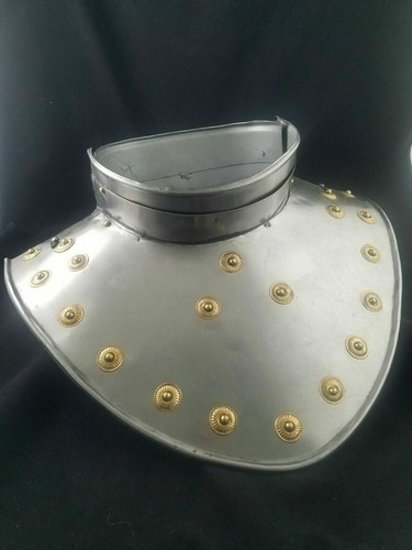 Armatura medievale cavaliere