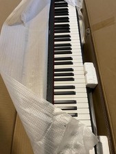Yamaha P-225B 88-Key Portable