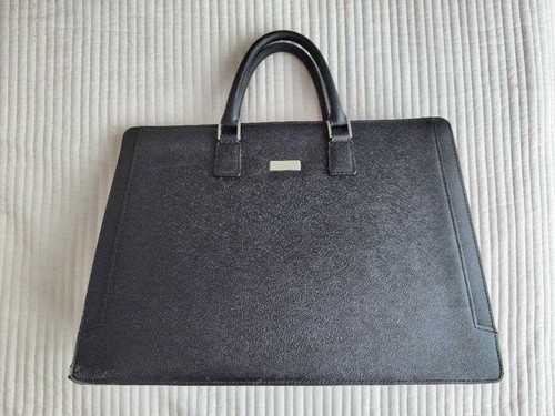 Burberry borsa business media - burberry,