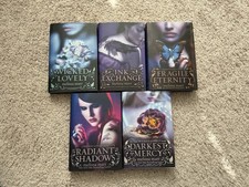*SIGNED* Wicked Lovely Series