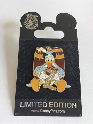 Disney pin trading - disney,