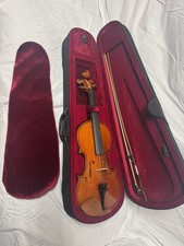 4/4 Violin complete with strap