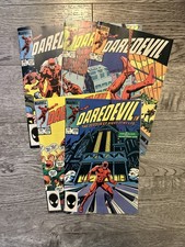 LOTTO VINTAGE Di 5 FUMETTI