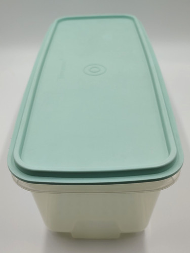Tupperware bread box loaf - tupperware,