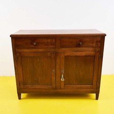Elegante credenza in legno