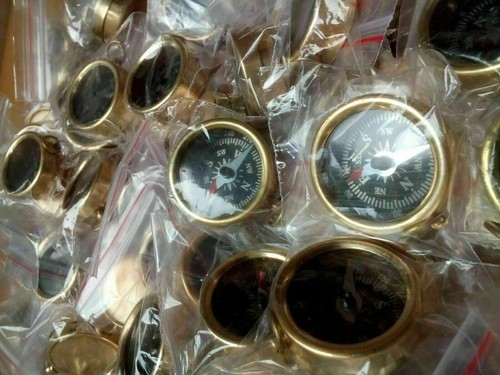 Lotto 100 pezzi bussola - di,