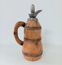 Versatoio in legno intagliato