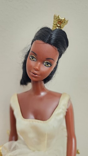 Barbie ballerina afroamericana