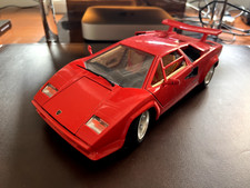 Lamborghini Countach 1:18 – Modellino (Scale Model) - Bburago – Made in Italy