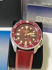Seiko 5 Sports Bordeaux SRPD76K1
