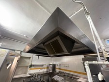 CAPPA CENTRALE con aspiratore silenziato / attrezzatura per cucine professionali
