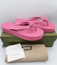 Gucci GG Logo Chevron sandali