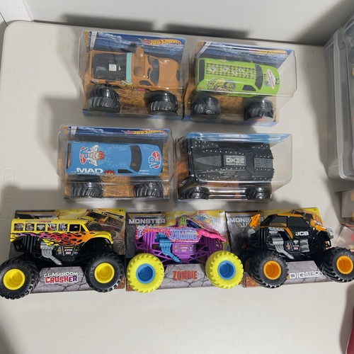 Monster jam trucks - monster,