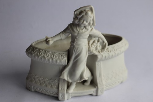 Porcelaine biscuit jardinière - porcelaine,