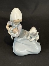 Figurina bambina vintage Lladro #5032 "Piccoli Friskies" con gatto e cane in pensione 1970 come nuova