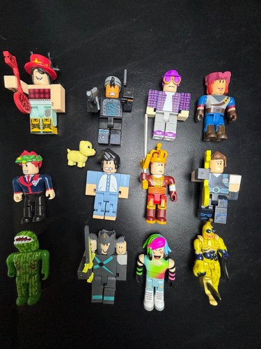 Complete roblox figures - 60,