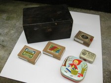 Cassetta antica in legno + scatole da collezione + monete