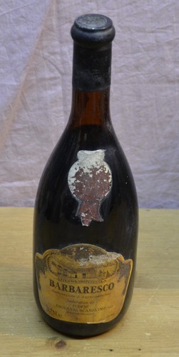 Vecchia bottiglia vino - vecchia,