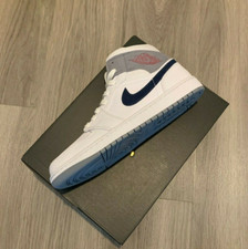 Nike Air Jordan 1 Mid Paris