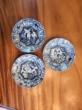 Set di tre piatti cinesi in