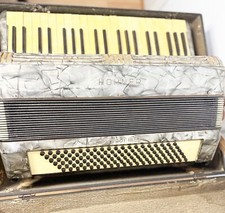 Fisarmonica vintage HOHNER