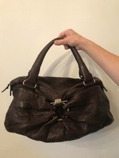Borsa a mano in pelle marrone Salvatore Ferragamo con dettagli in metallo