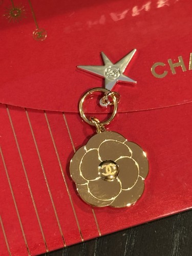 1pz chanel holiday - x,
