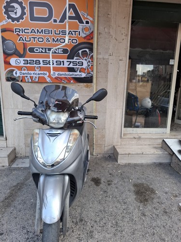 Ricambi honda sh300 2008 - ricambi,