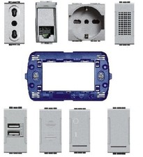 COMPATIBILE SERIE LIVING TECH