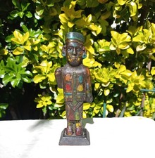 Statuetta etnica in legno