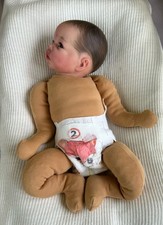 Bellissima coccola neonato