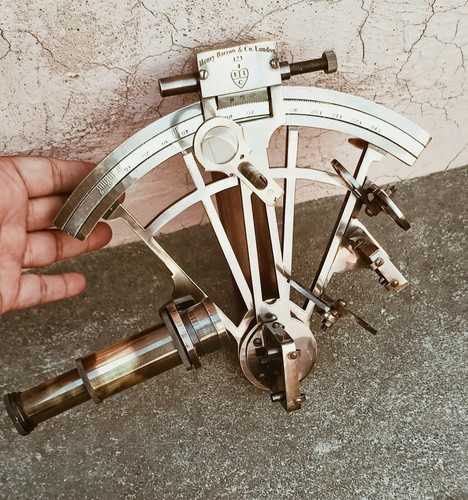 Strumento astrolabio nautico