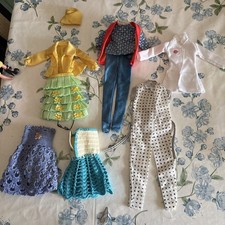 Lotto 4vestitini vintage  di Barbie anni 60-70 Mattel Più 2 Vestitini Uncinetto