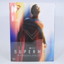 Hot Toys MMS812 Superman and