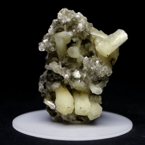 109gms stilbite calcedonio - 109gms.stilbite, su