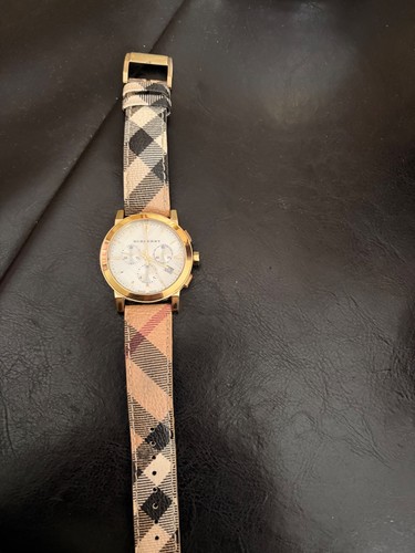 Used women burberry - used, watch