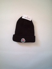 berretta invernale nera unisex taglia unica con logo frontale mai indossato