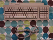 Apple Keyboard II per