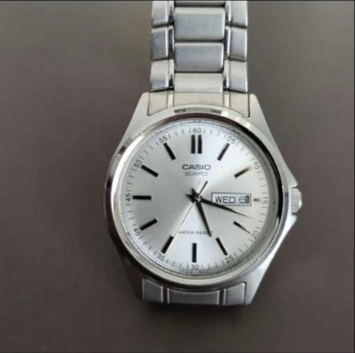 Casio simple quartz - my,