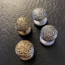 Due paia di gemelli da uomo