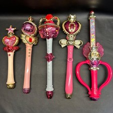 Set Bastoncini Trasformazione Sailor Moon Cinque Articoli Kaleido Moon Scope Asta Spirale