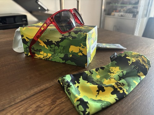 New oakley holbrook crystal - oakley,