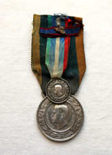 MEDAGLIA CON MIGNON ARGENTO