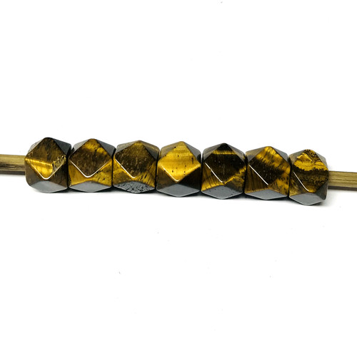 Pezzi forma piramide giallo - forma,
